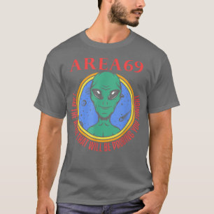 Camiseta Zona Funny 69 OvNI Etraterrestre Ficção Científica