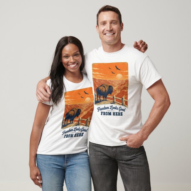 Camisetas Freedom Looks Good Canyon (Unissex)