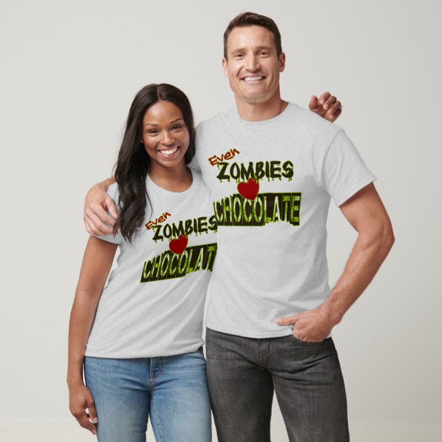 Camisetas Mesmo Zumbis Amam Chocolate (Unissex)