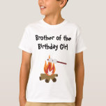 Camping Birthday Brother T-Shirt<br><div class="desc">Comemorar um aniversário é um assunto de família! Consiga camisas iguais para toda a família para que possa comemorar no estilo. Não só é divertido combinar com o tema,  como também vamos outros pais facilmente sabem quem são os anfitriões da festa! Essas camisetas são o toque perfeito!</div>