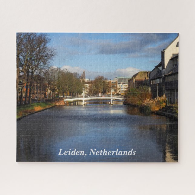 Canal em Leiden, Países Baixos, Quebra-cabeça de J (Horizontal)