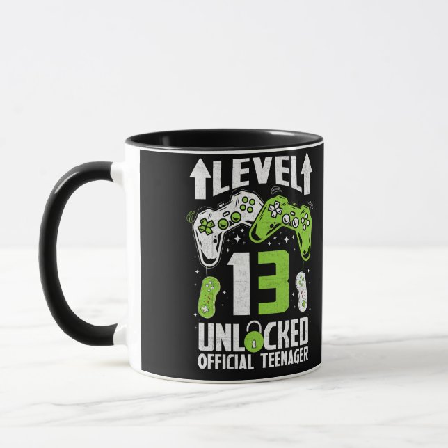 Caneca 13 de Aniversário Oficial Nível 13 Desbloqueado (Esquerda)
