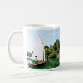 CANECA 2017 do calendário do Skiff da ilha da