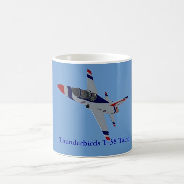 Caneca 2 da garra dos Thunderbirds T-38 (Centro)