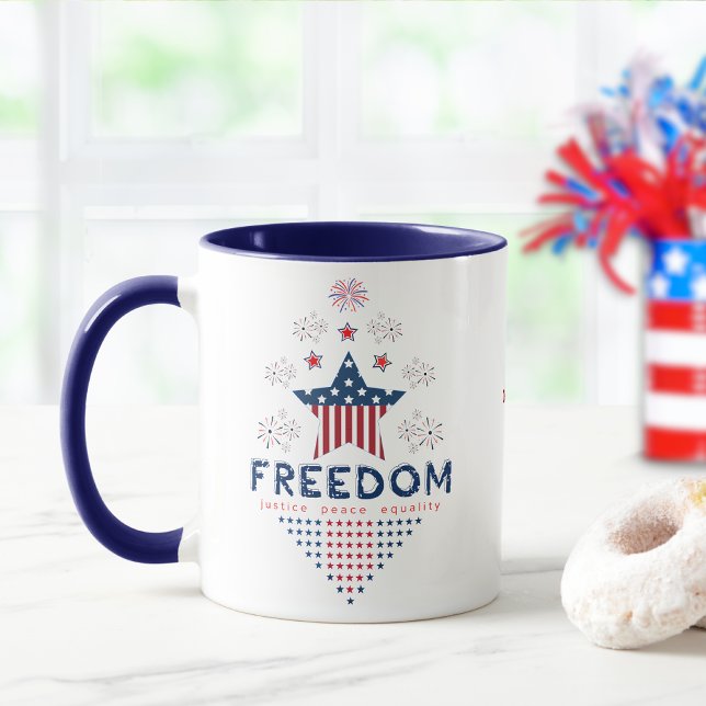 Caneca 4 de julho Vermelho Branco e Azul Fireworks Person (Criador carregado)