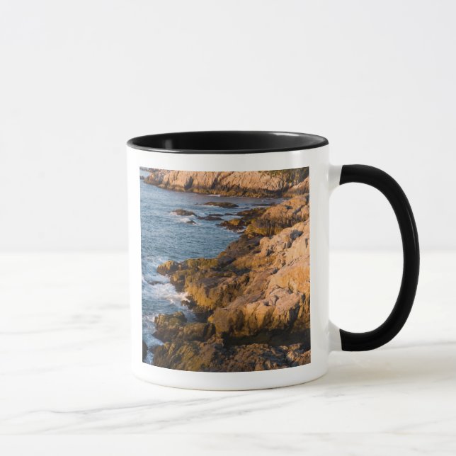 Caneca A costa rochosa de Isle au Haut no (Direita)