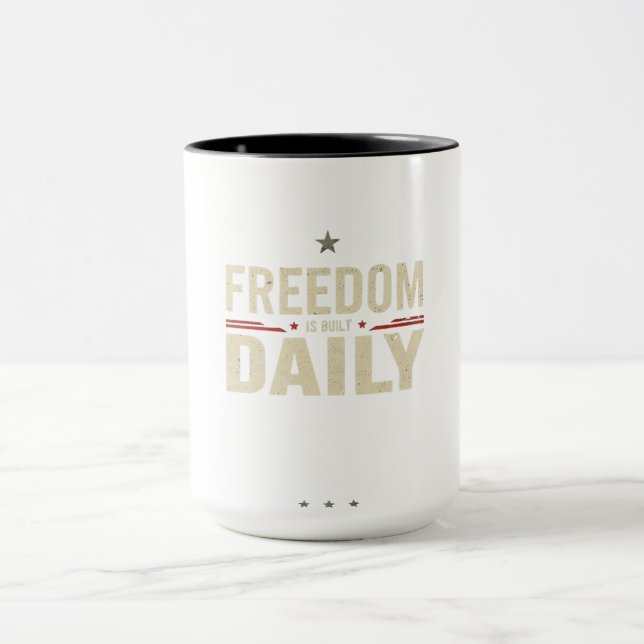 Caneca A Liberdade é Construída Diariamente | Disciplina  (Centro)