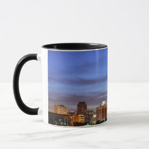 Caneca A skyline de Chicago do planetário de Adler