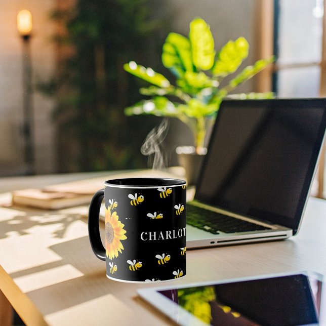 Caneca Abelhas negras nome dos girassóis amarelos (Criador carregado)