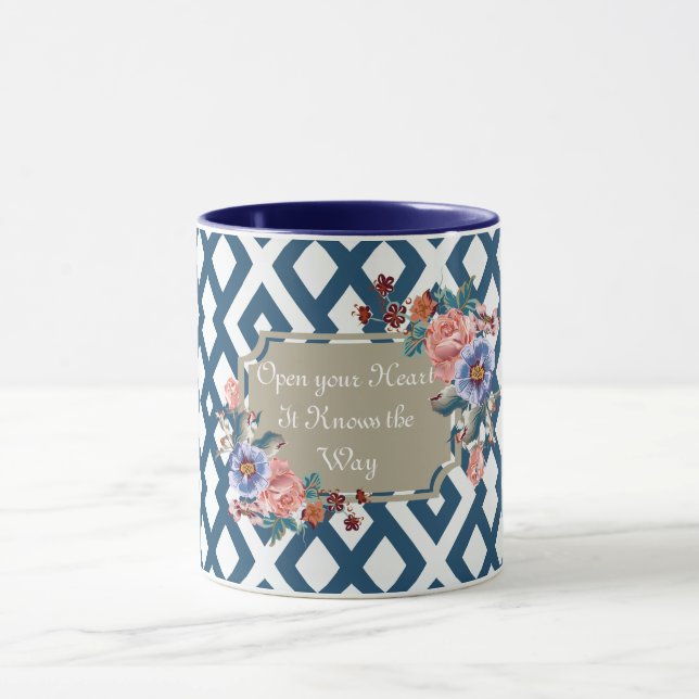 Caneca Abra seu coração, ele sabe como o designer Mug (Centro)