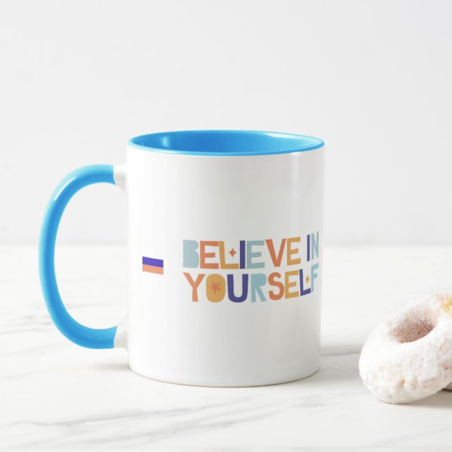 Caneca Acredite em Si Mesmo – Rosto Feliz Fofo  (Com Donut)