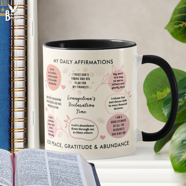 Caneca Afirmações Diárias Personalizadas Versículo da Bíb (Personalized affirmation mug with inspirational Christian quotes. Ideal all-year gift for Christians)