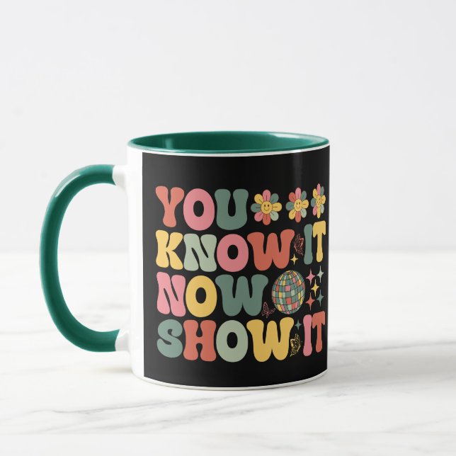 Caneca Agora Mostra-Lhe Um Engraçado Dia De Teste. (Esquerda)