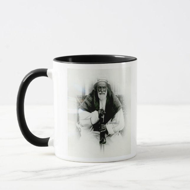 Caneca Al Khalifah do AIA Ibn Ali (Esquerda)