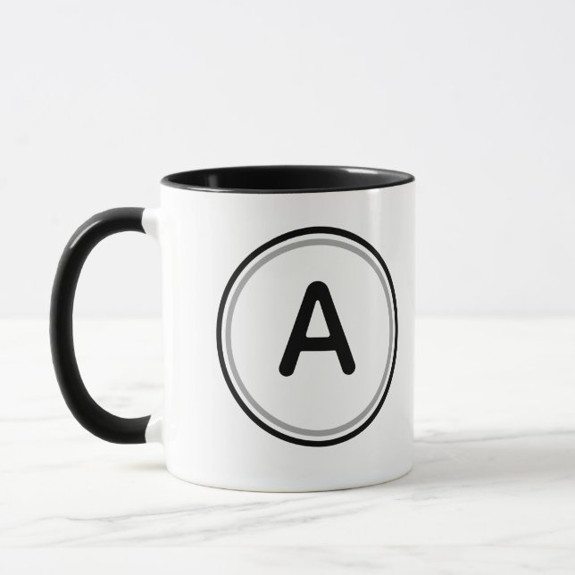 Caneca Alfabeto de Letra Redonda com Desenho de Círculo P (Esquerda)