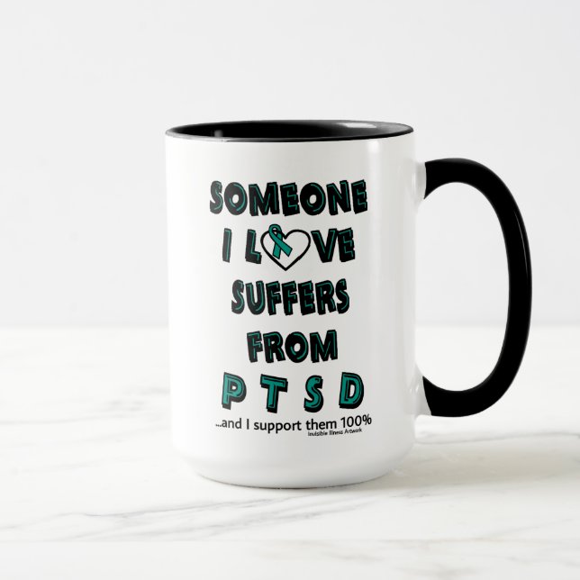 Caneca Alguém que eu amo...PTSD (Direita)
