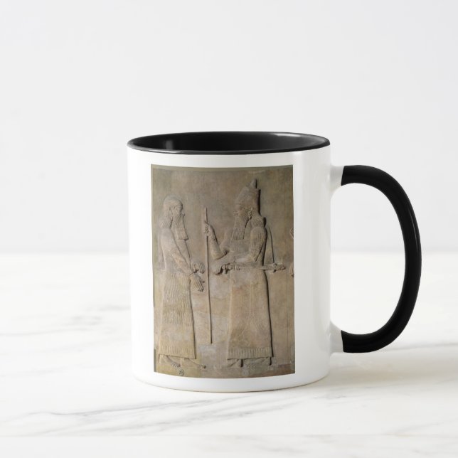 Caneca Alivio que descreve Sargon II e um vizier (Direita)