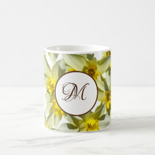 Caneca amarela do monograma dos daffodils