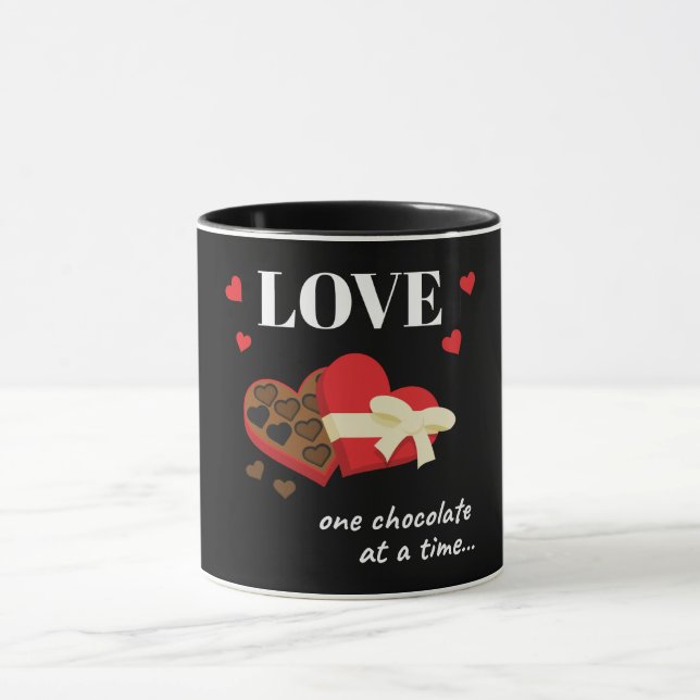 Caneca Amor Um Chocolate por Vez Engraçado (Centro)