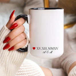 Caneca Aniversário de Data Numérica Romana Personalizada