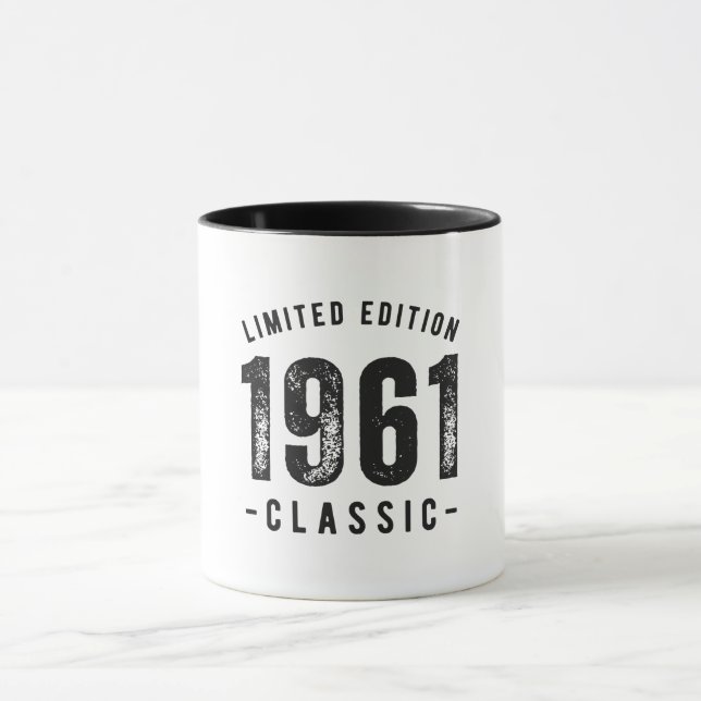 Caneca Ano de Nascimento Clássico de 1961 (Centro)