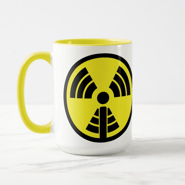 Caneca Apodcastalypse Mug! Com o logotipo da radiação! (Esquerda)