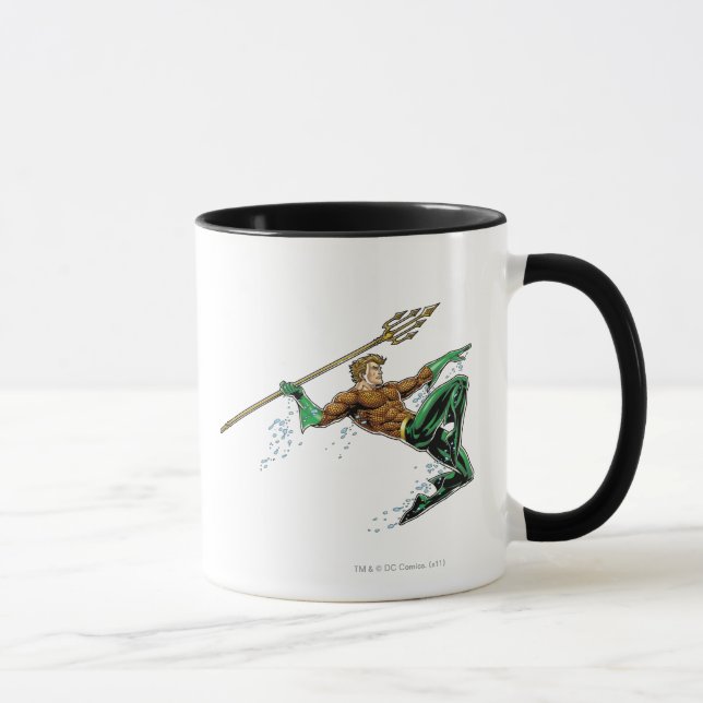 Caneca Aquaman Pulmando com Lança (Direita)