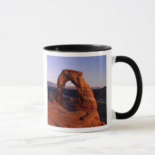 Caneca Arco Delicado ao Sunset com neve coberta La
