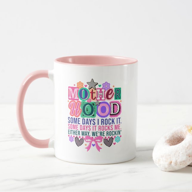 Caneca Arte com palavras de maternidade rockin fofa (Com Donut)