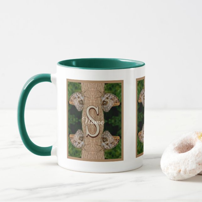 Caneca Arte de Borboleta com Nome e Inicial de Monograma  (Com Donut)