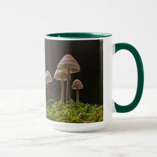 Caneca Arte de Cogumelo Branco Eetano