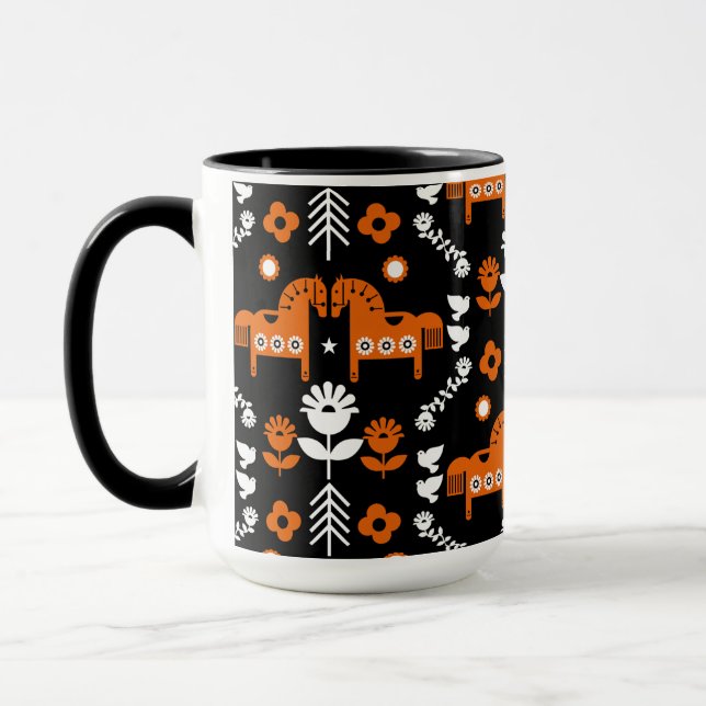 Caneca Arte popular sobre cavalos escandinavos (Esquerda)