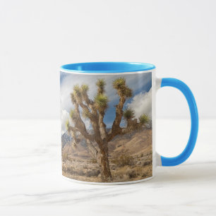 Caneca Árvores de Joshua no deserto