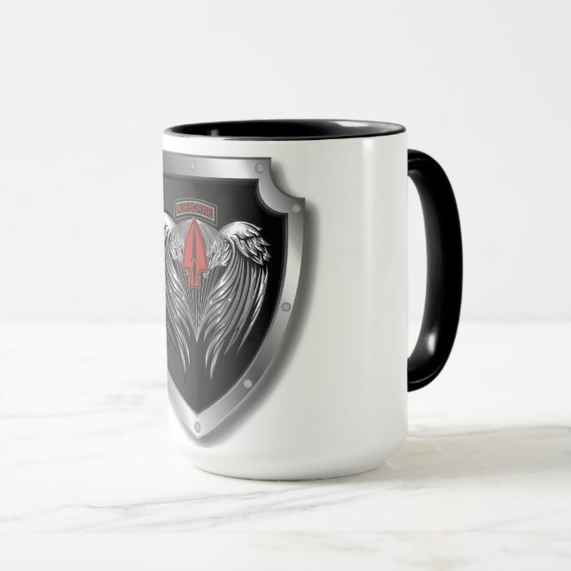 Caneca Asas Especialmente Projetadas Patch de Operações E (Frente Esquerda)