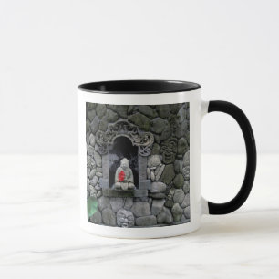 Caneca Ásia, Indonésia, Bali. Um santuário de Buda