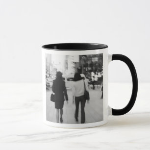 Caneca Ásia, Japão, Tóquio. Mulheres jovens no Ginza.