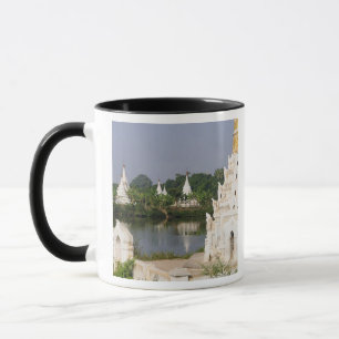 Caneca Ásia, Mianmar (Birmânia), Mandalay. Um budista