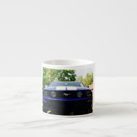 Caneca azul do café do carro do músculo