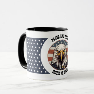 Caneca Bald Eagle Bust com pano de fundo da bandeira amer