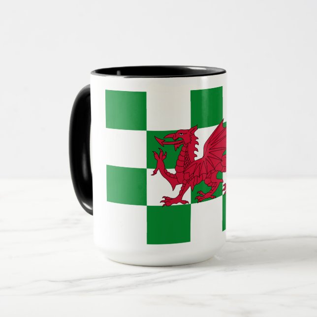 Caneca Bandeira do Dragão Céltico Vermelho Místico do Paí (Frente Esquerda)