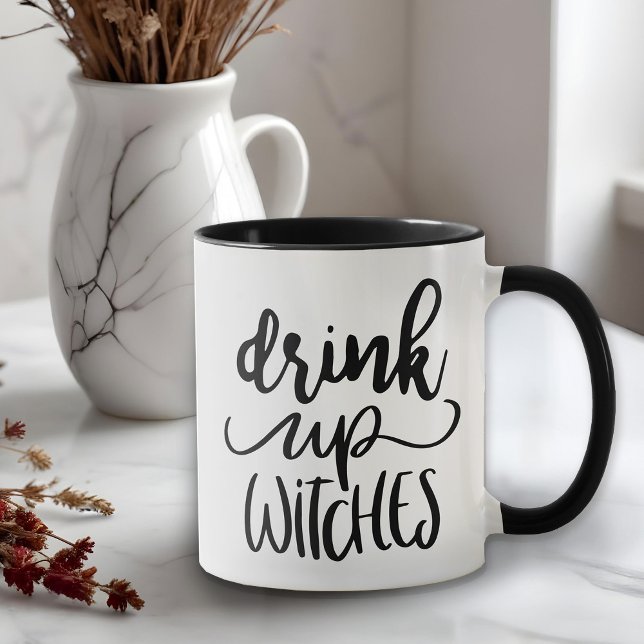 Caneca Beba bruxas com o Halloween à mão (The design features text that says "Hey there, pumpkin," perfect for those fall mornings )