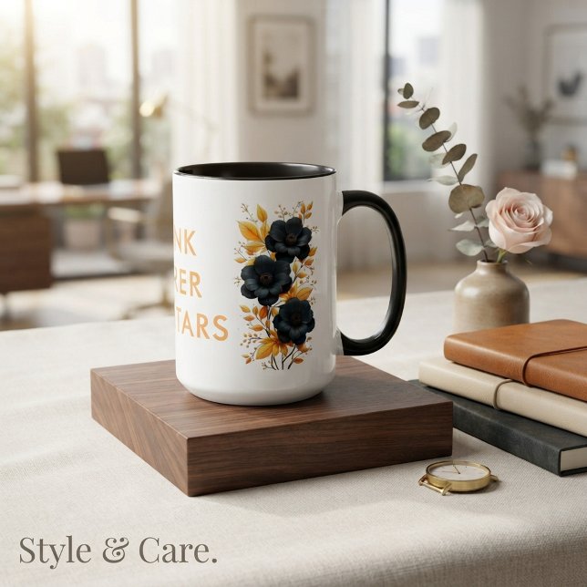 Caneca Beba Sob as Estrelas Combo Floral com Texto Person (Drink Under the Stars Custom Text Floral Combo Mug)