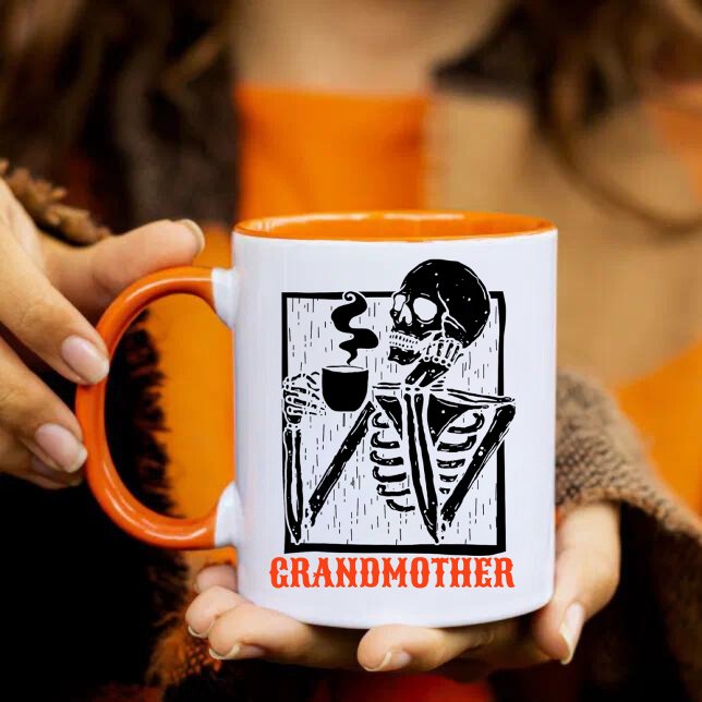 Caneca Bebendo de esqueleto da avó do Halloween Personali (Criador carregado)
