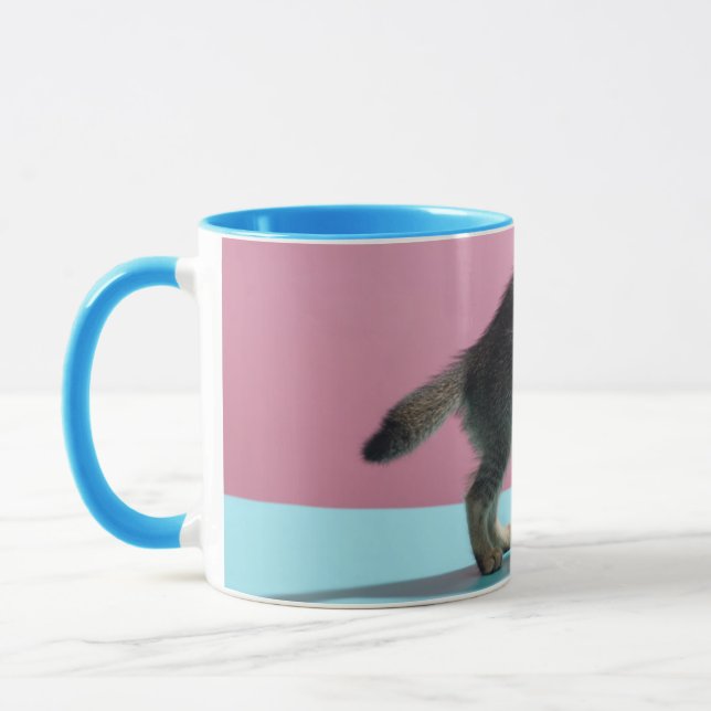 Caneca Bebês Mais Pobres | Kitten Olhando para Fish Bowl (Esquerda)