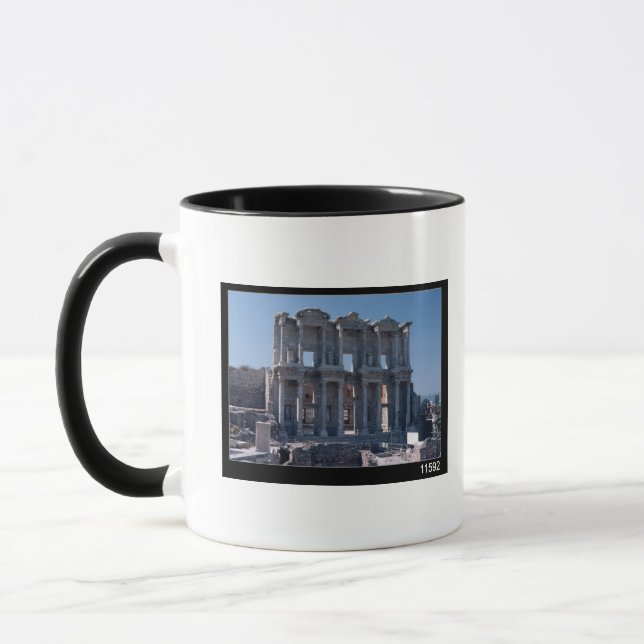 Caneca Biblioteca de Celsus, construída no ANÚNCIO 135 (Esquerda)