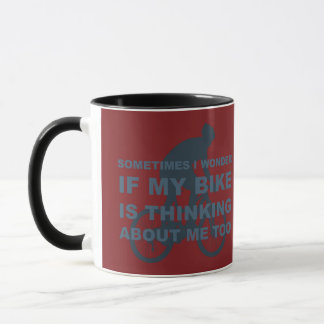 Caneca Bicicleta engraçada que pensa sobre o vermelho