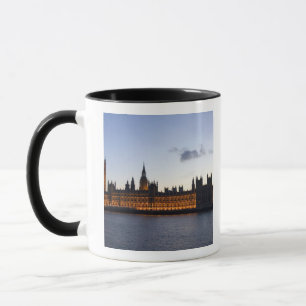 Caneca Big Ben e as Casas do Parlamento na cidade
