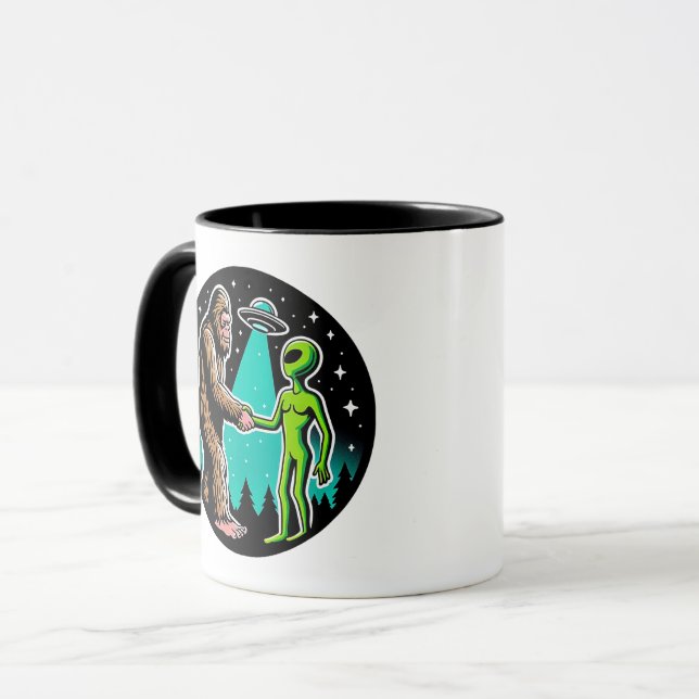 Caneca Bigfoot responde à Alienígena (Frente Esquerda)