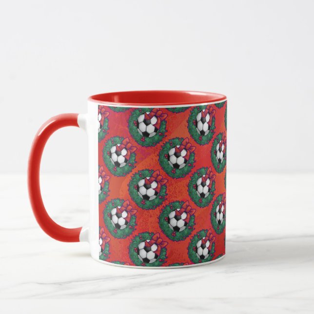 Caneca Bola de Futebol no Padrão de Terra em Vermelho (Esquerda)