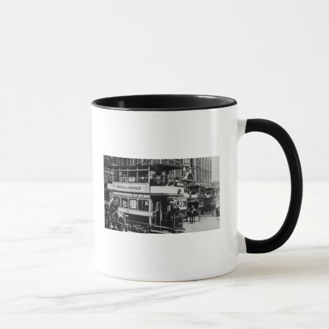 Caneca Bondes em Manchester, c.1900 (Direita)